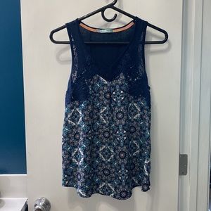 Size medium navy tank Maurice’s